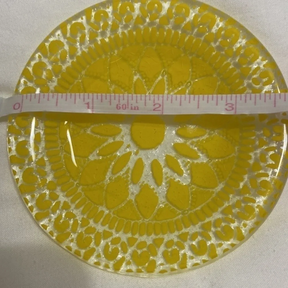 Small glas plates, 4 inches diameter. Unique! Rare! One is orange, one yellow.